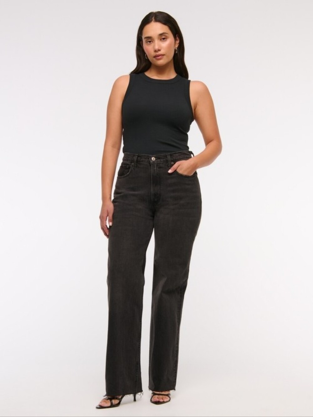 Abercrombie & Fitch The ’90s Relaxed High Rise Jeans Black Wash Raw Hem 26 Long